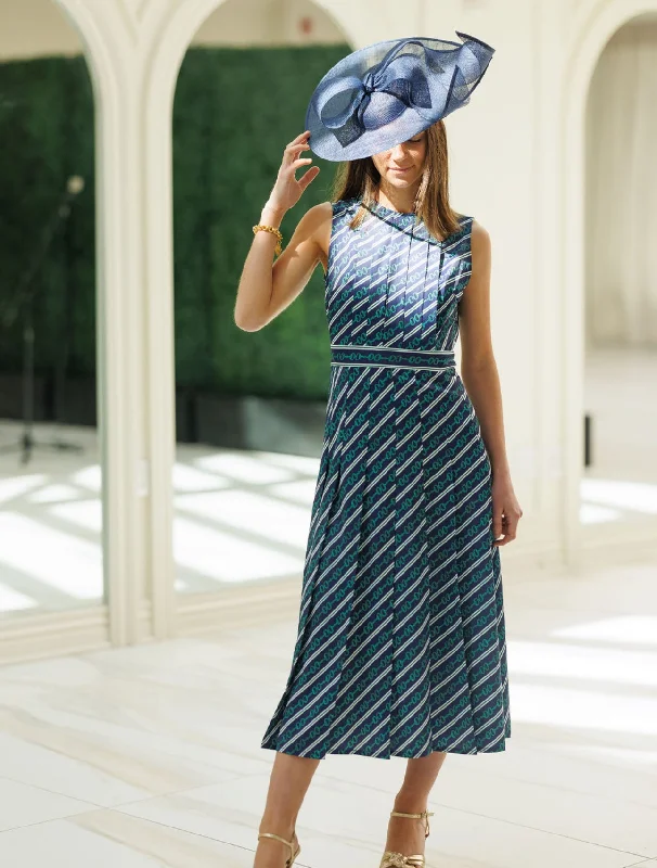 Fashionable sports Navy Horse Bit Pleat Dress